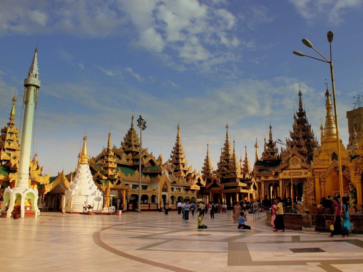 18-shwedagon-pagoda-yangon-rangoon-myanmar