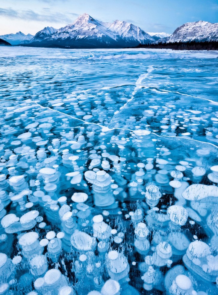 frozen-lake-pond-ice-wcht03