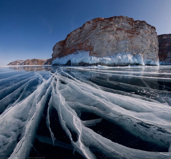 frozen-lake-pond-ice-wcht13