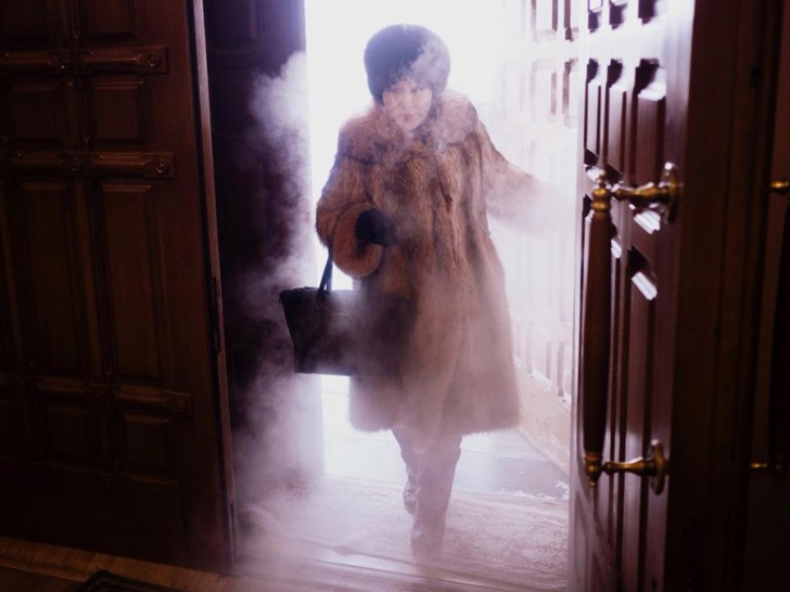 coldest-city-steamy-entrance