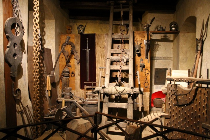 Torture_chamber_in_Prague_Castle
