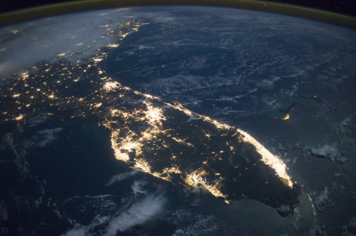 astronauts-aboard-the-international-space-station-took-this-photograph-of-florida-in-october-2014