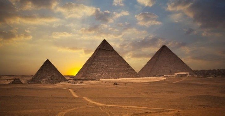 Amazing_Facts_Great-Pyramid_2-777x400