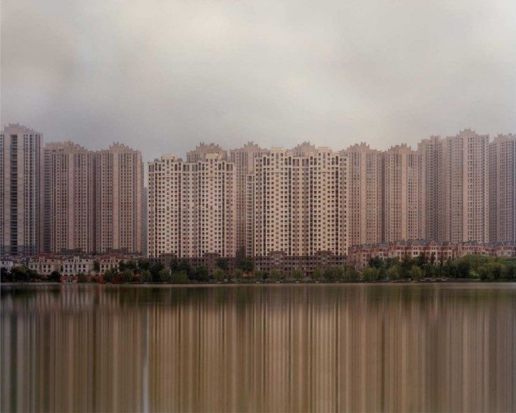 the-unreal-emptiness-of-chinas-ghost-cities-16565-960x768