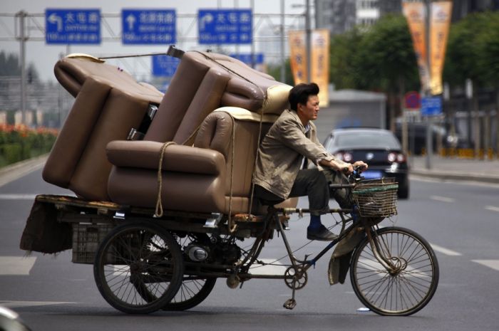 yes-you-can-this-is-how-the-worlds-most-overloaded-transport-looks-like-82637