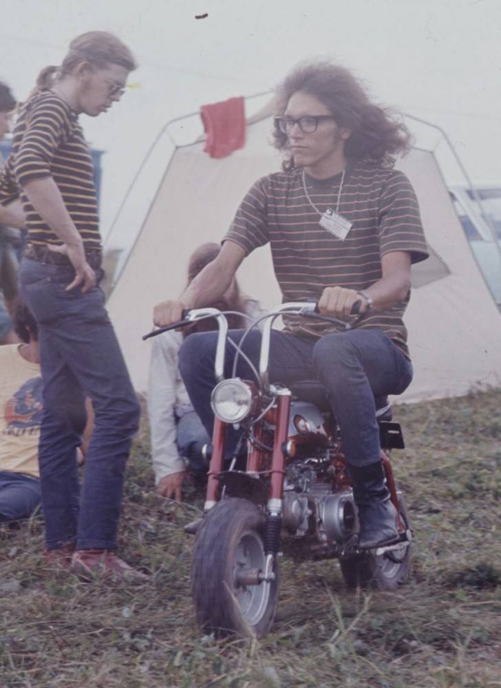1969-woodstock-music-festival-hippies-bill-eppridge-john-dominis-62-57bc30399bc15__880
