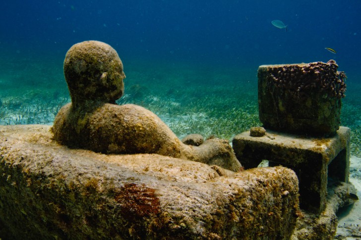 underwater-sculpture-inertia-jason-decaires-taylor