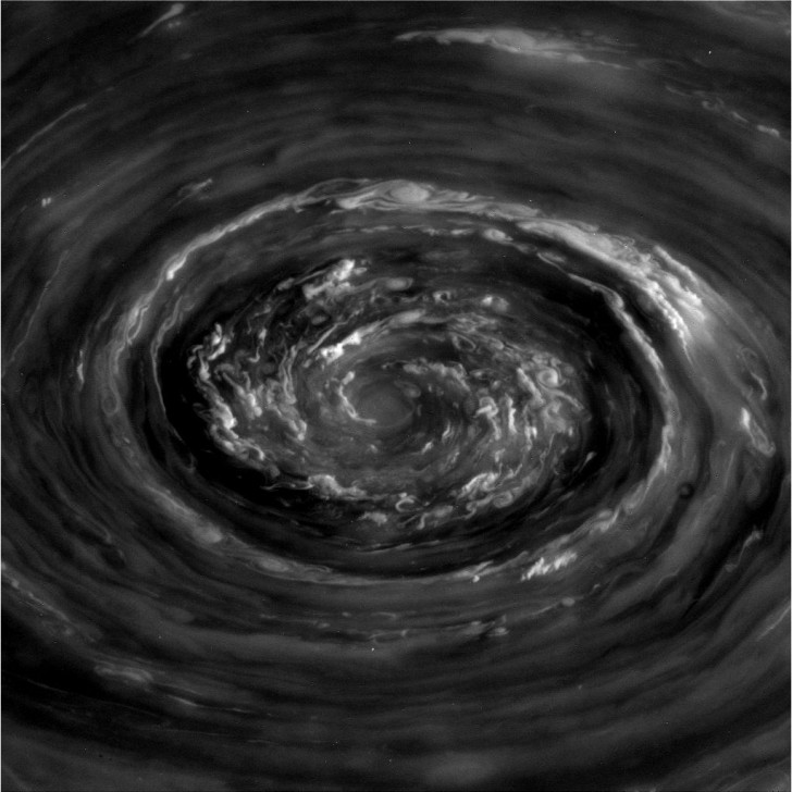 Zbliżenie na oko cyklonu, 27.11.2012 / NASA