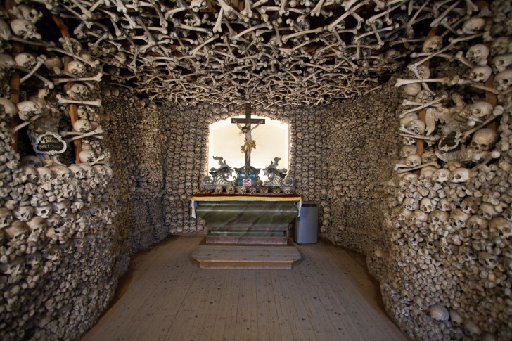Wnętrze kaplicy