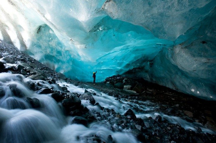 Mendenhall-Glacier-Cave