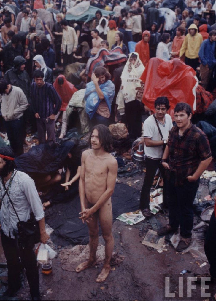 1969-woodstock-music-festival-hippies-bill-eppridge-john-dominis-48-57bc301bb261b__880