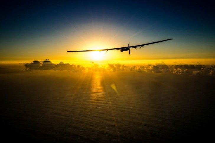 solar-impulse-plane-circumnavigates-globe-without-single-drop-of-fuel-5