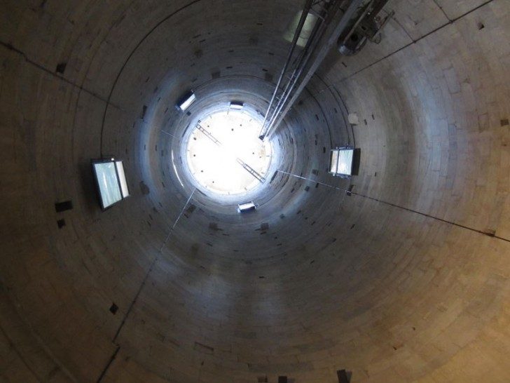 the-inside-of-the-leaning-tower-of-pisa