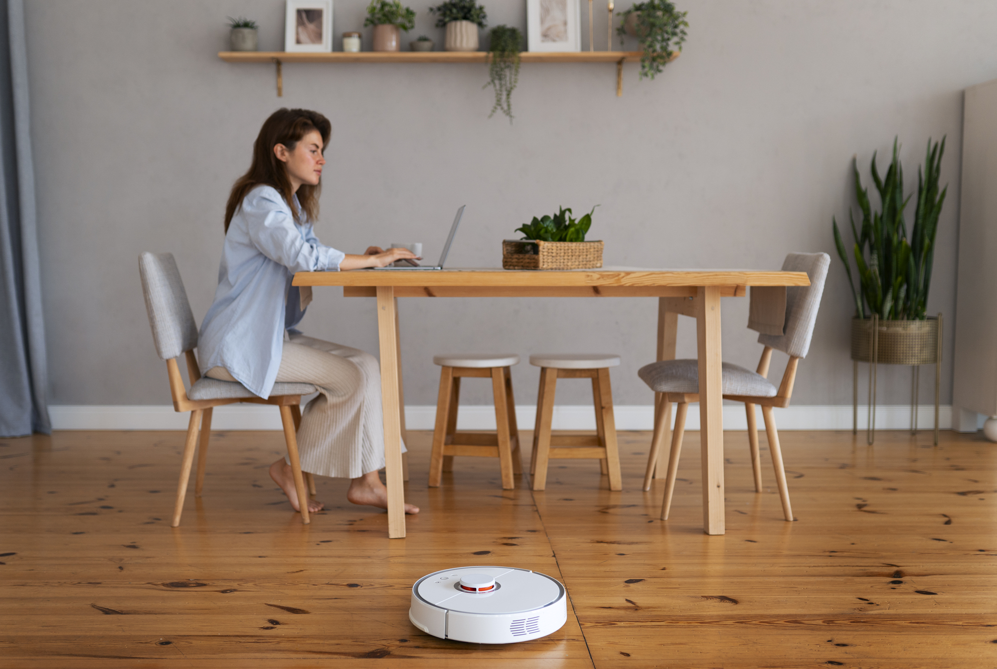 Jak maszyny nauczyły się omijać meble? Technologia nawigacji w robotach domowych